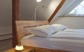 Apartment Traumzeit mit Balkon in Vorstadtvilla
